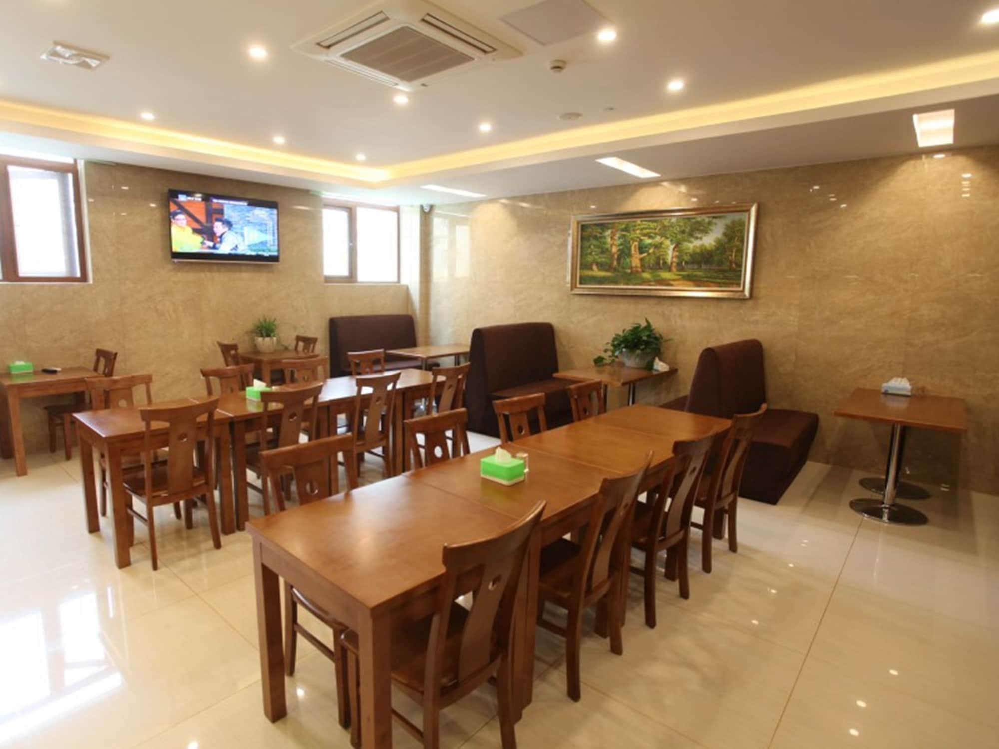 Vatica Shangdong Zaozhuang Tengzhou Railway Station Hotel Dış mekan fotoğraf